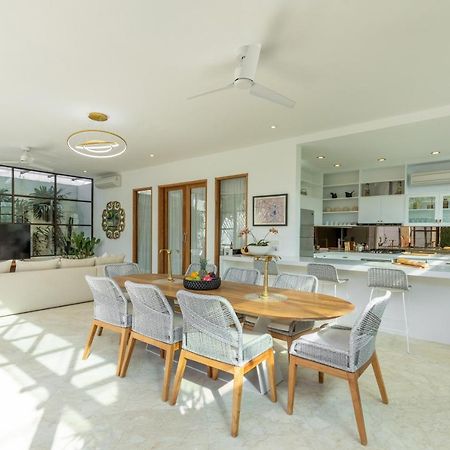 Villa Lumut 3 Bedrooms Central Seminyak Екстериор снимка