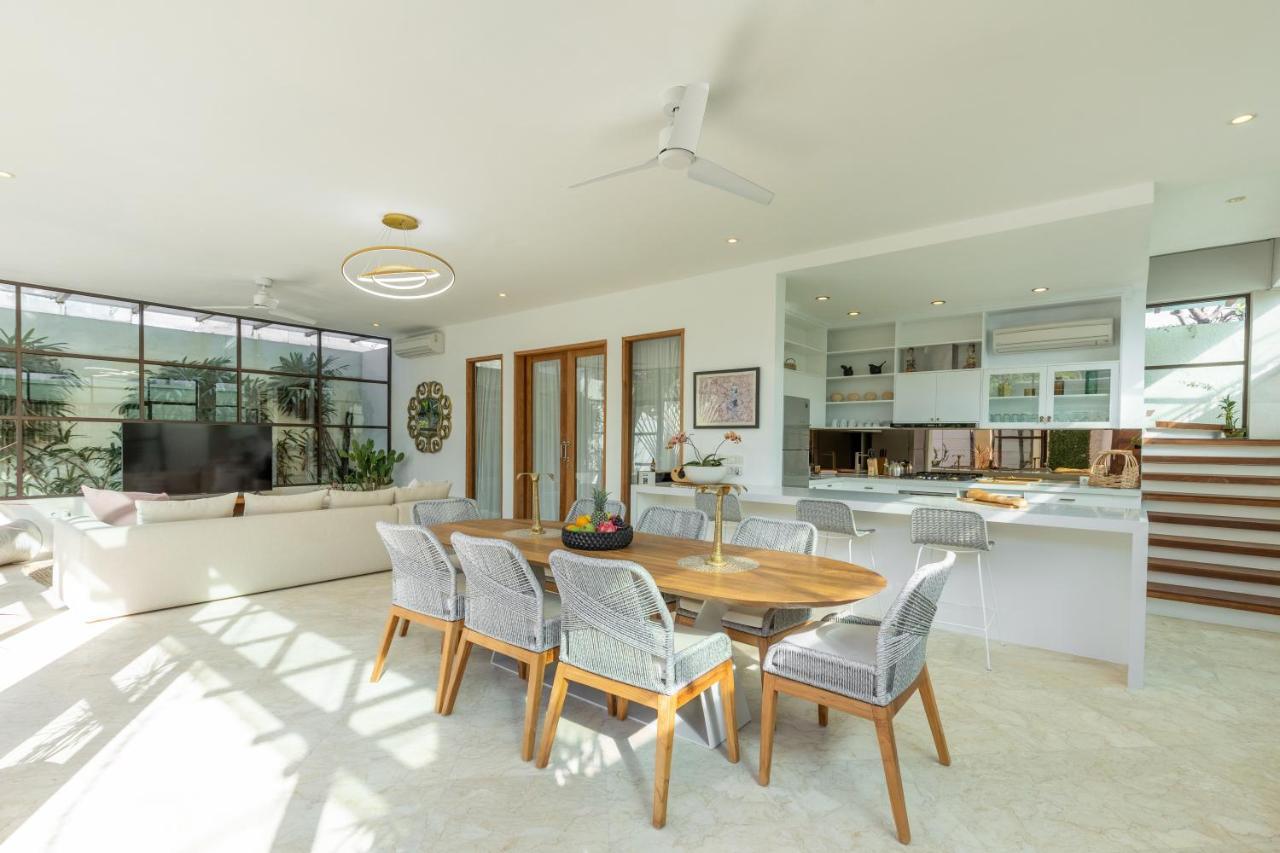 Villa Lumut 3 Bedrooms Central Seminyak Екстериор снимка