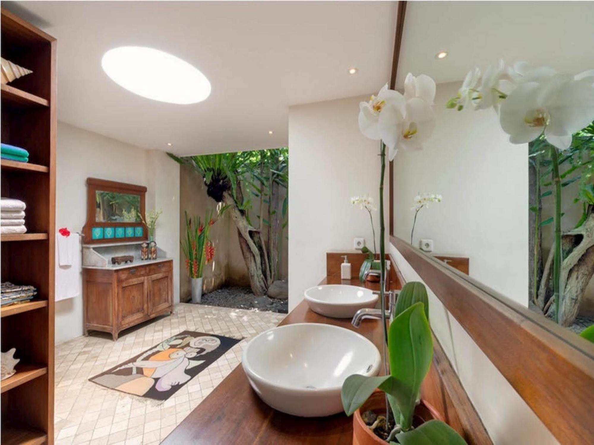 Villa Lumut 3 Bedrooms Central Seminyak Екстериор снимка